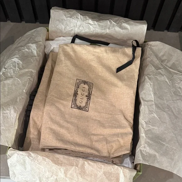 Gucci GG Black rubber Women's Platform Clogs ๐ค๐ค๐ค - Picture 12 of 12